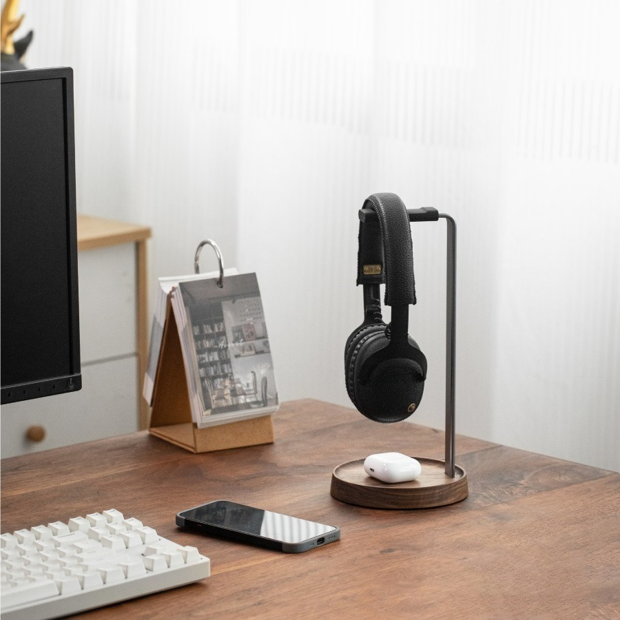 Wooden Game Earphone Holder, B - đánh giá và giá Headphone Hook Under